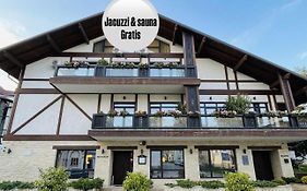 Kaban Boutique Hotel - 5Star Central Villa In Vatra Dornei